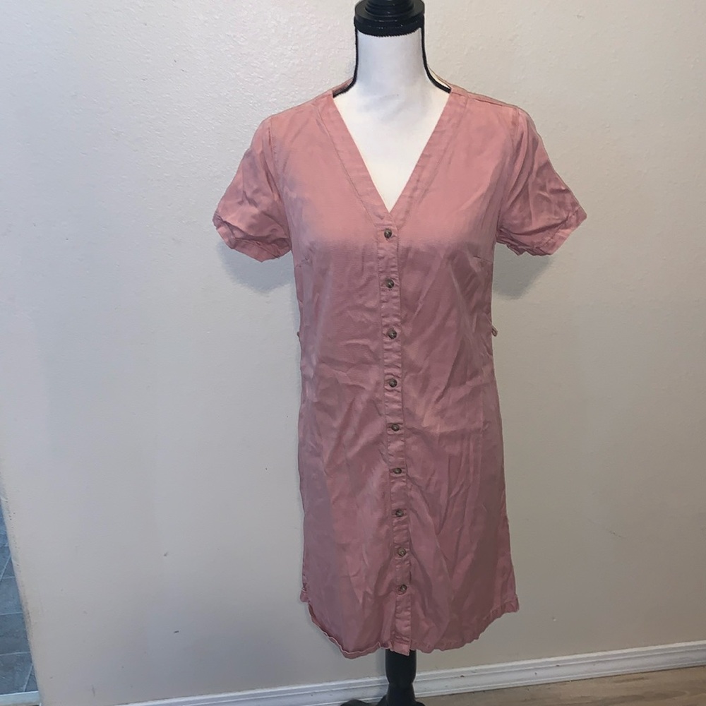 C&C California pink v-neck short sleeve button down midi dress